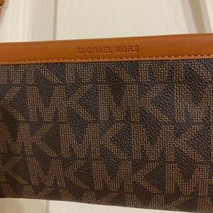 7x4 jet set Michael Kors short shoulder strap tote